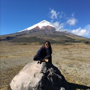 Meet your Posher, Leslie